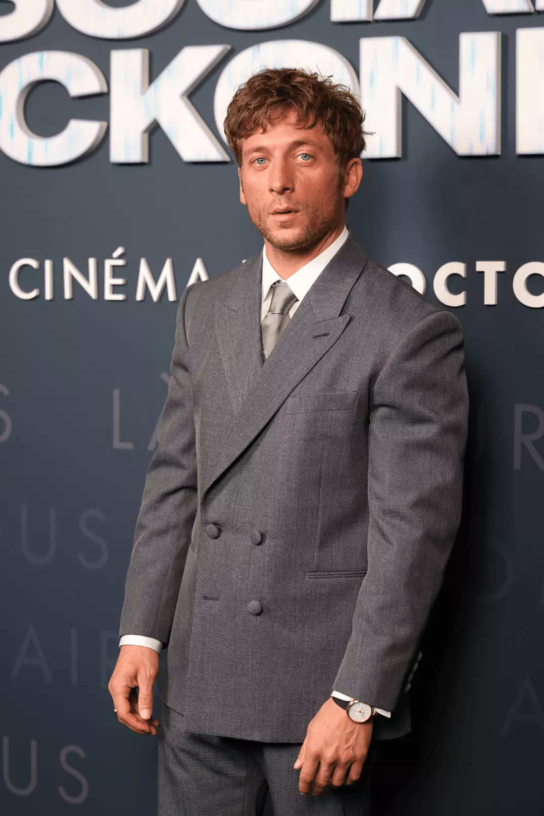Jeremy Allen White's Louis Vuitton Monterey Watch: A Comeback Story