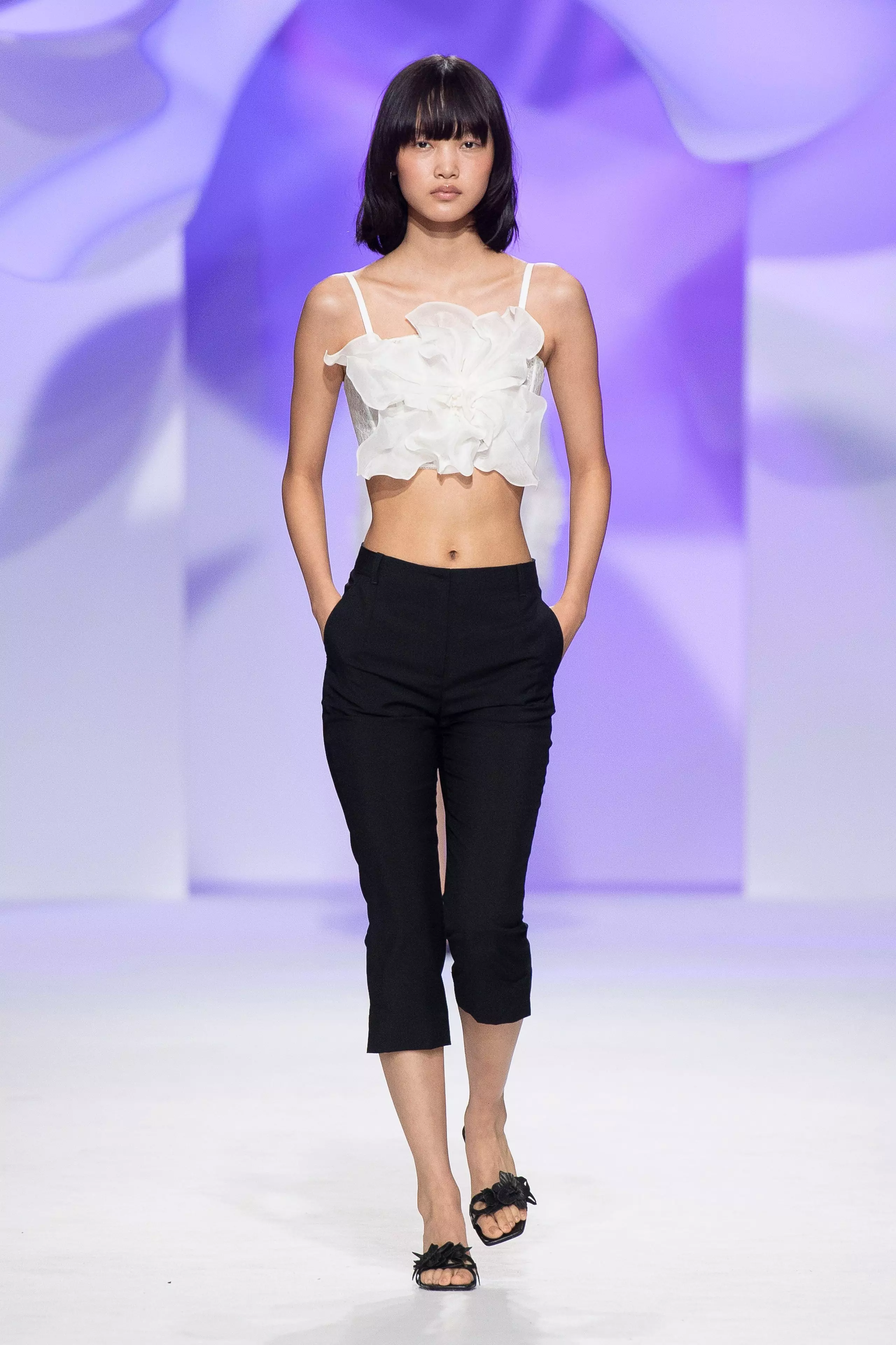 Shiatzy Chen Spring 2027 Ready-to-Wear Collection: A Fusion of Tradition and Modernity