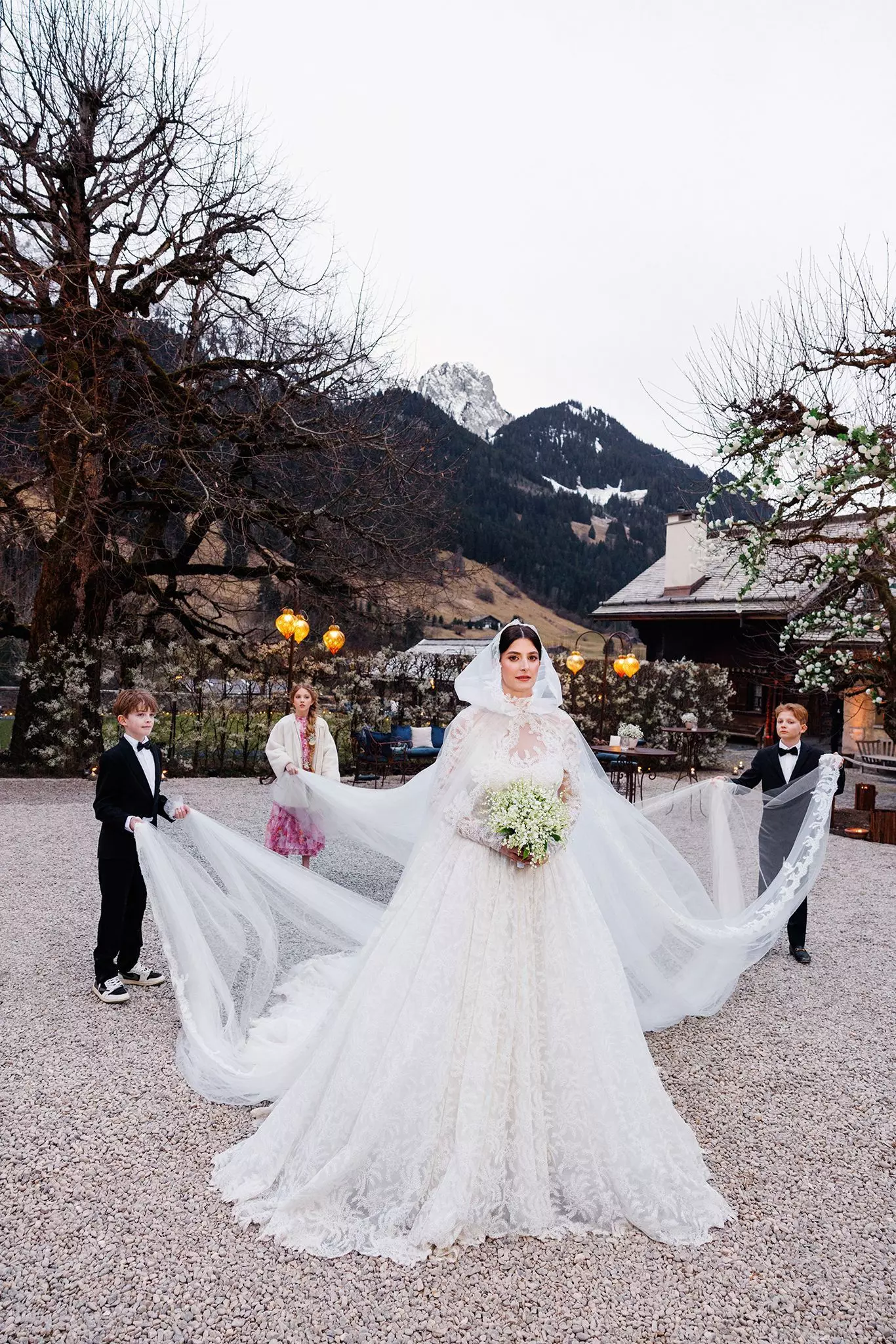 Enchanting Winter Wedding Floral Inspirations