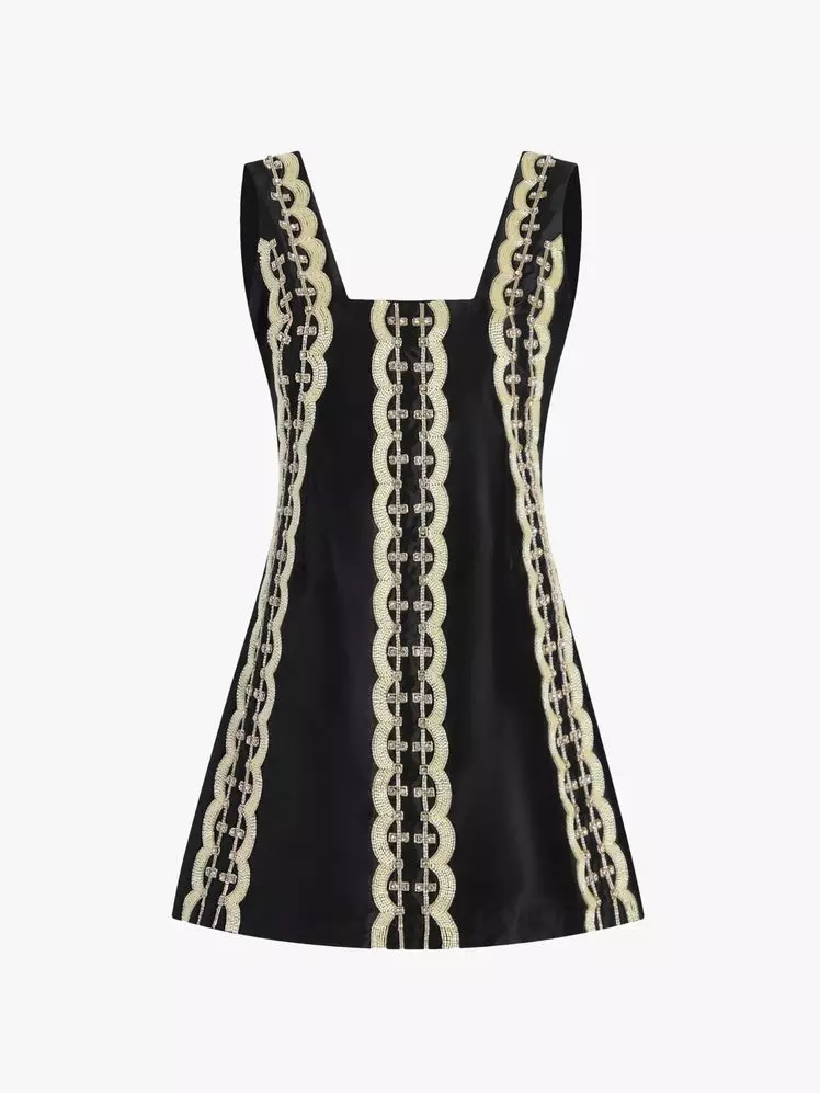 Mastering the Art of Casual Wedding Guest Attire