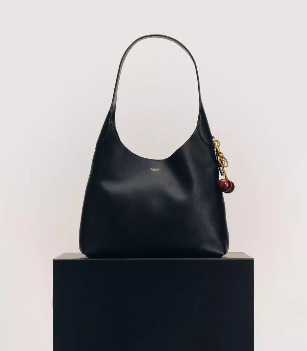 Elevate Your Autumn Style: The Versatility of Coach's Brooklyn Shoulder Bag