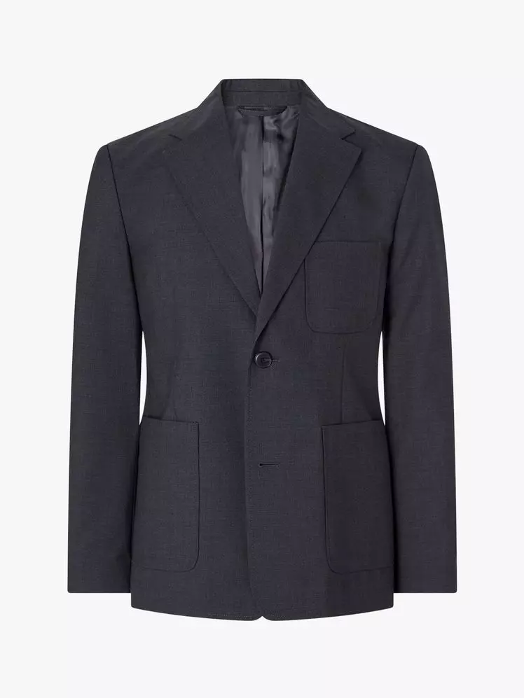 Beyond the Basics: Redefining Light Outerwear for the Style-Conscious Man
