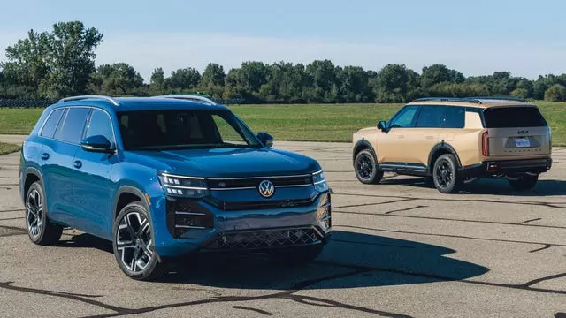 2027 Kia Telluride X-Pro vs. 2027 Volkswagen Atlas SEL Premium: A Head-to-Head Comparison