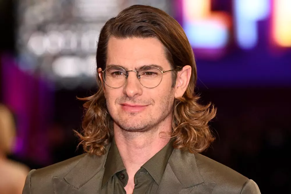 Andrew Garfield's 'Artificial' Creates Oscar Buzz After London Premiere