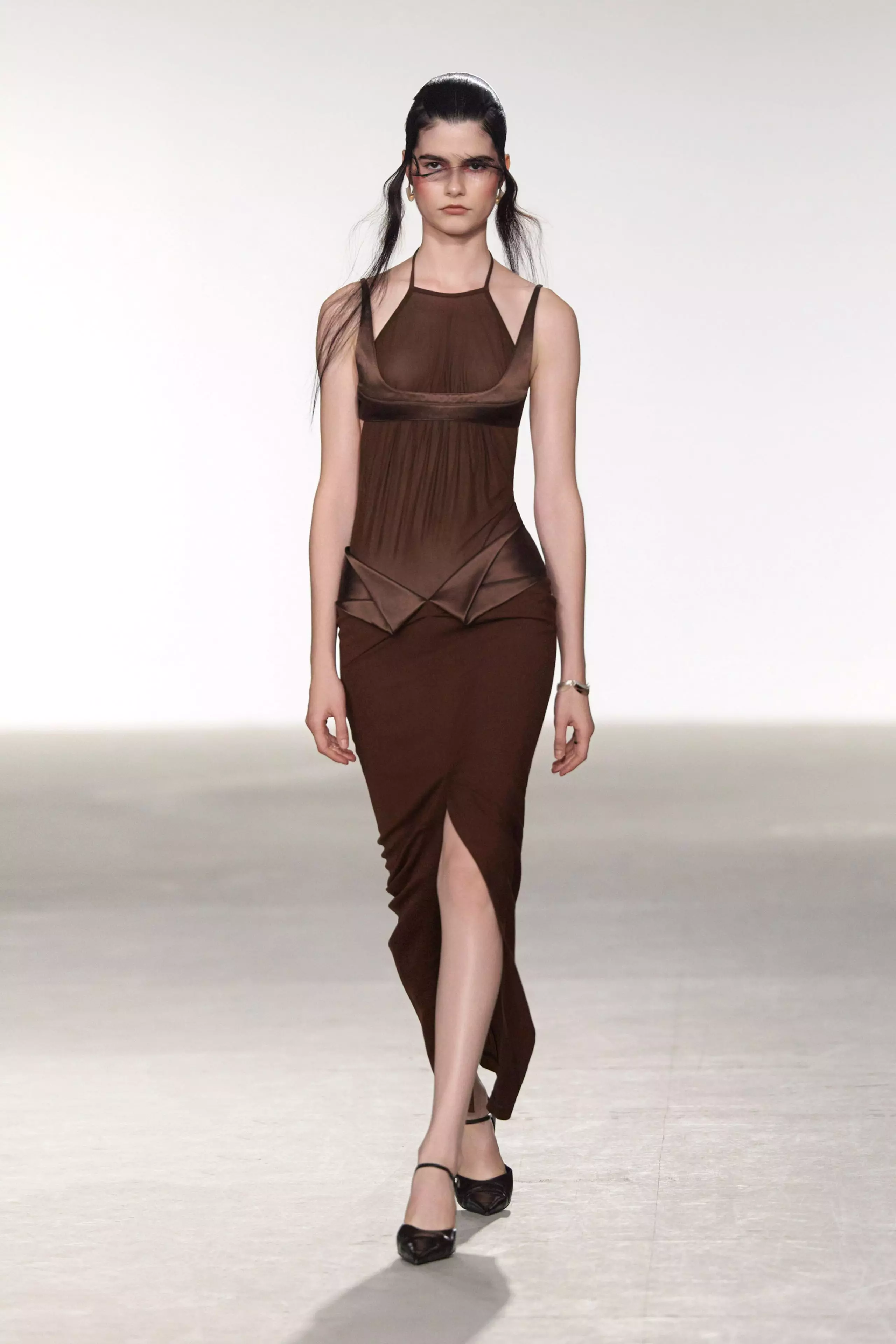 Oude Waag's Spring 2027 Collection: A Poetic Journey from Resilience to Rediscovery