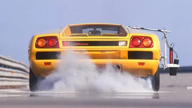 Lamborghini Diablo: A 204 MPH Masterpiece
