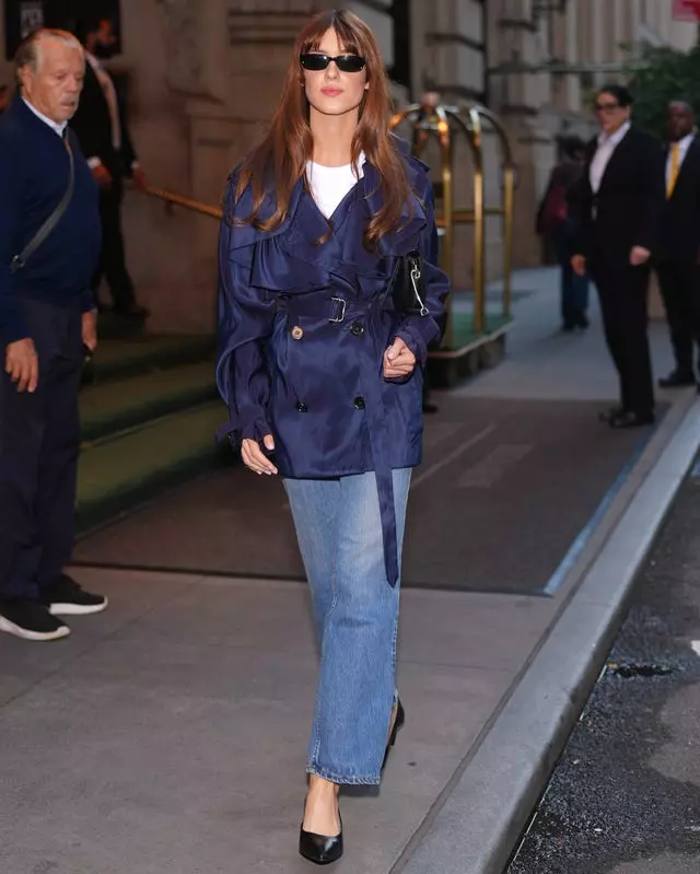 Celebrity Style Unveiled: Decoding Iconic Fashion Moments