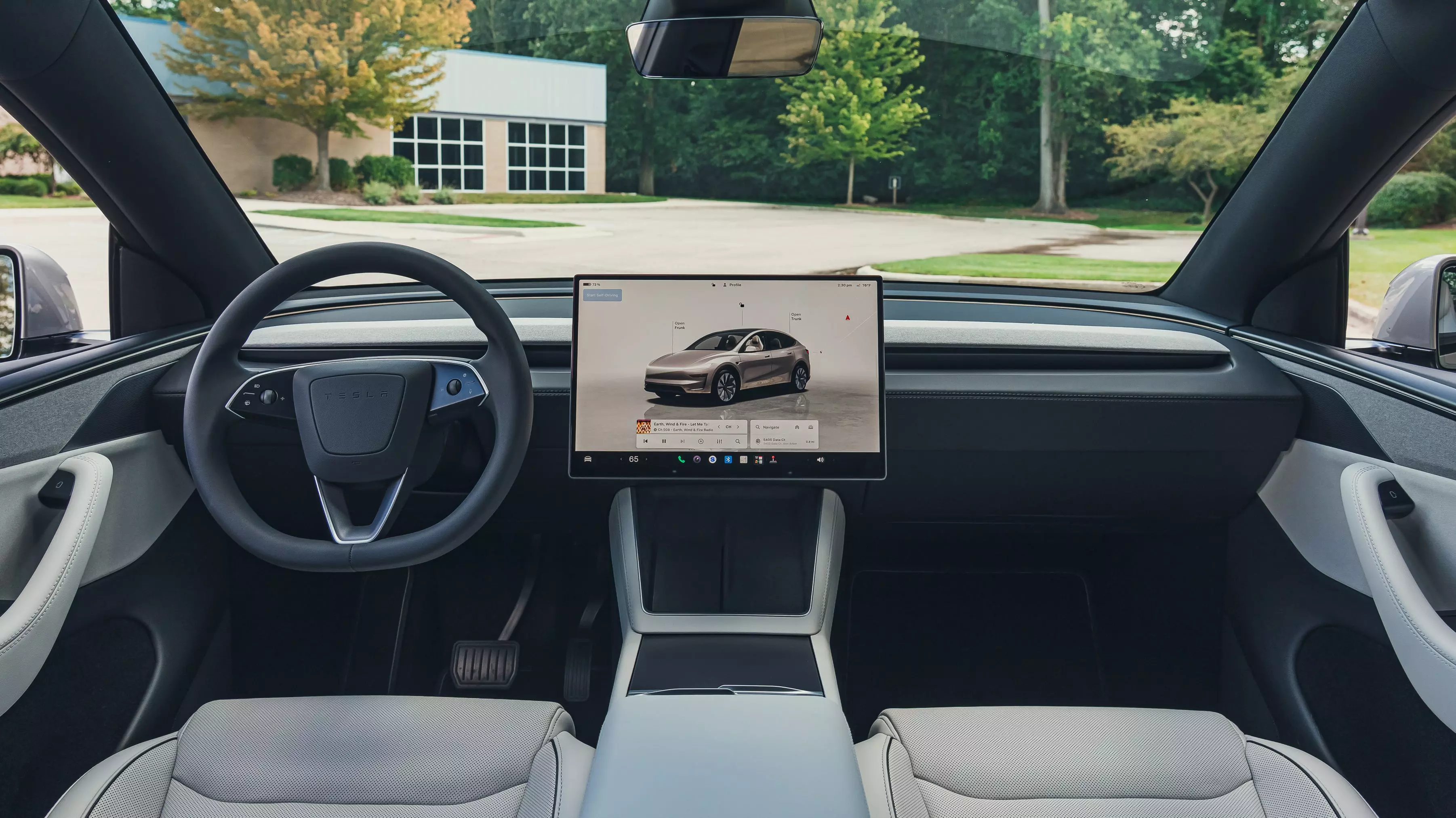 2027 Tesla Model Y L: An In-Depth Look at its Spacious Interior