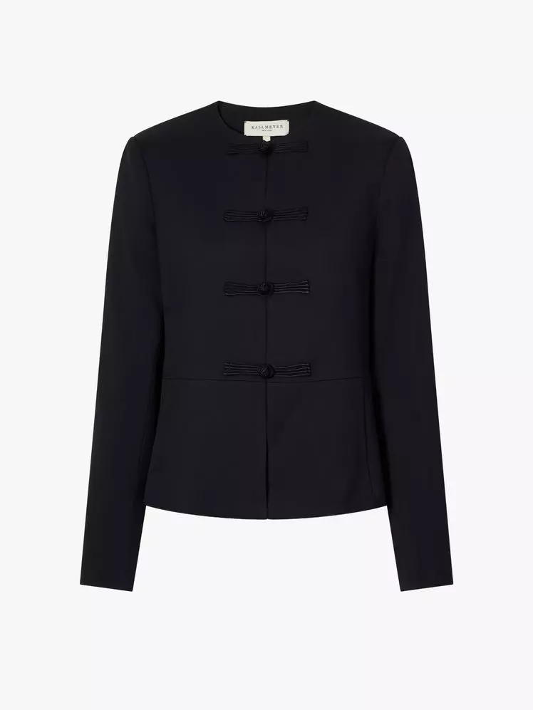 The Lady Jacket: A Modern Wardrobe Essential