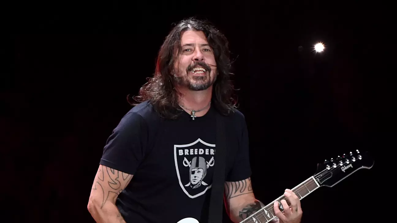KROQ's Almost Acoustic Christmas Announces 2026 Lineup Featuring Foo Fighters, Weezer, and Sublime
