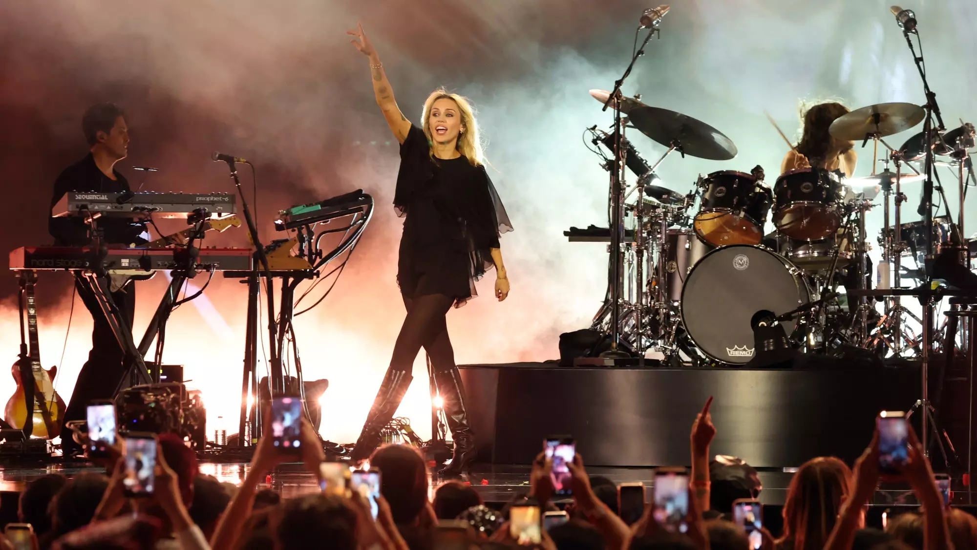 Miley Cyrus Responds to Hollywood Bowl Performance Critiques, Emphasizing Heartfelt Dedication