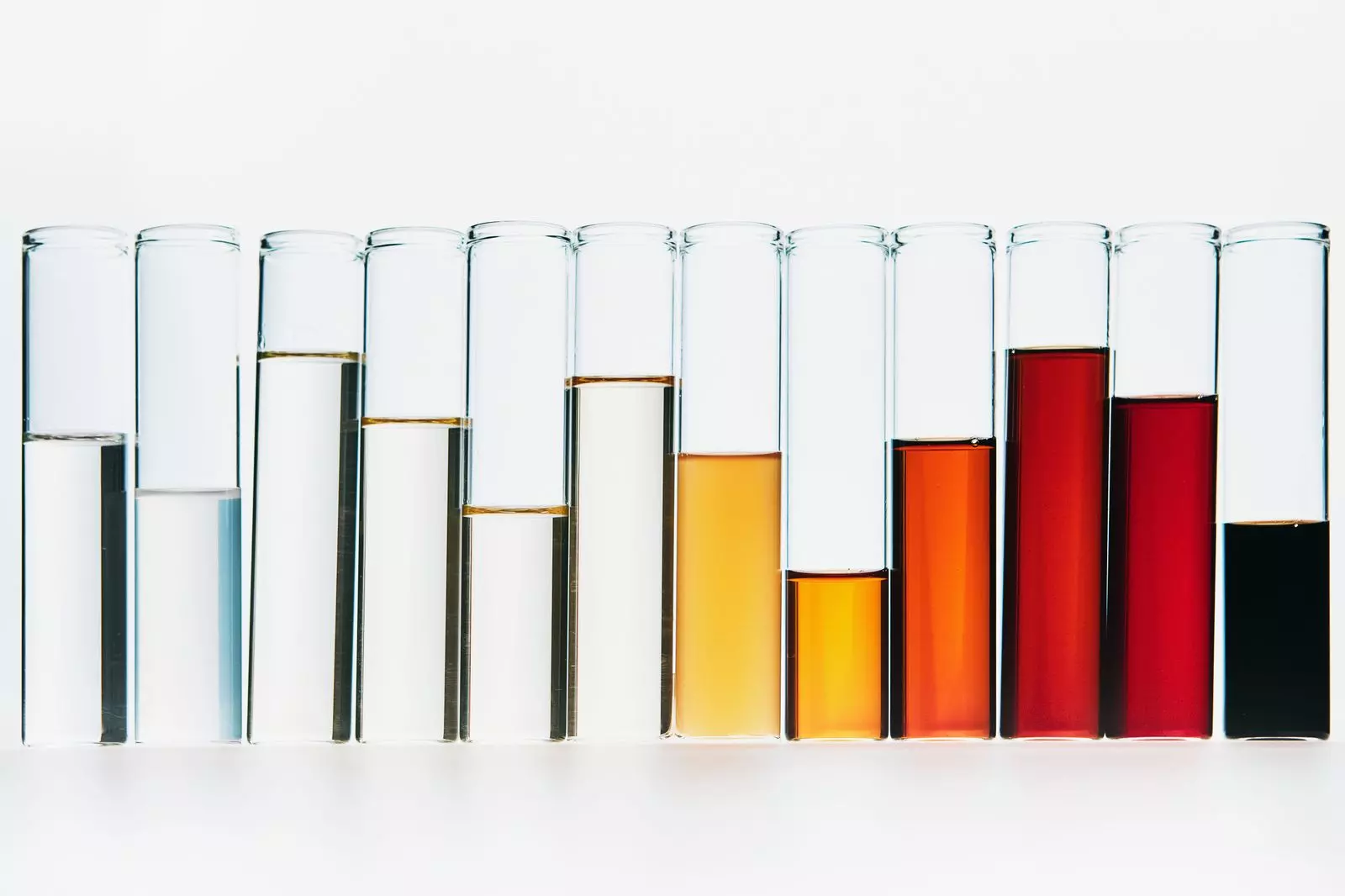 A Connoisseur's Guide to Vinegar: Unveiling 11 Essential Varieties for Culinary Excellence