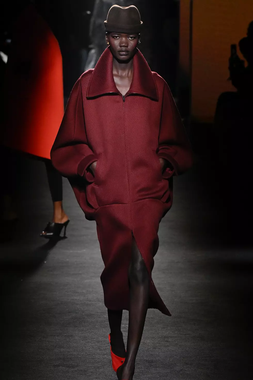 Embrace the Allure of Burgundy: Your Essential Guide to Autumn's Hottest Hue
