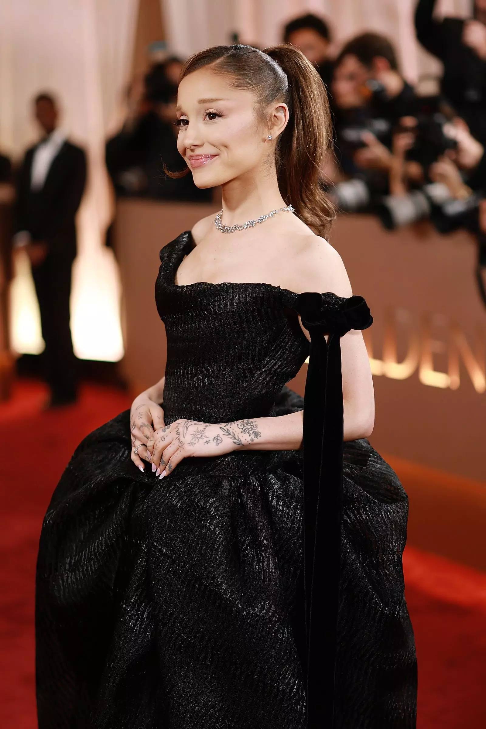 Ariana Grande Debuts Chic New Bob Haircut