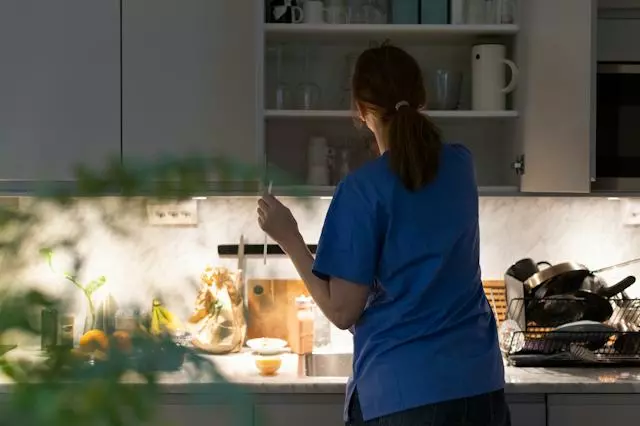 The Maternal Sleep Conundrum: Why Rest Feels Like a Privilege for Mothers