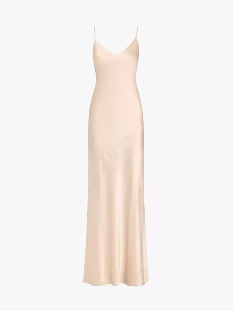 The Best Bridesmaid Dresses for a Stylish Wedding Party