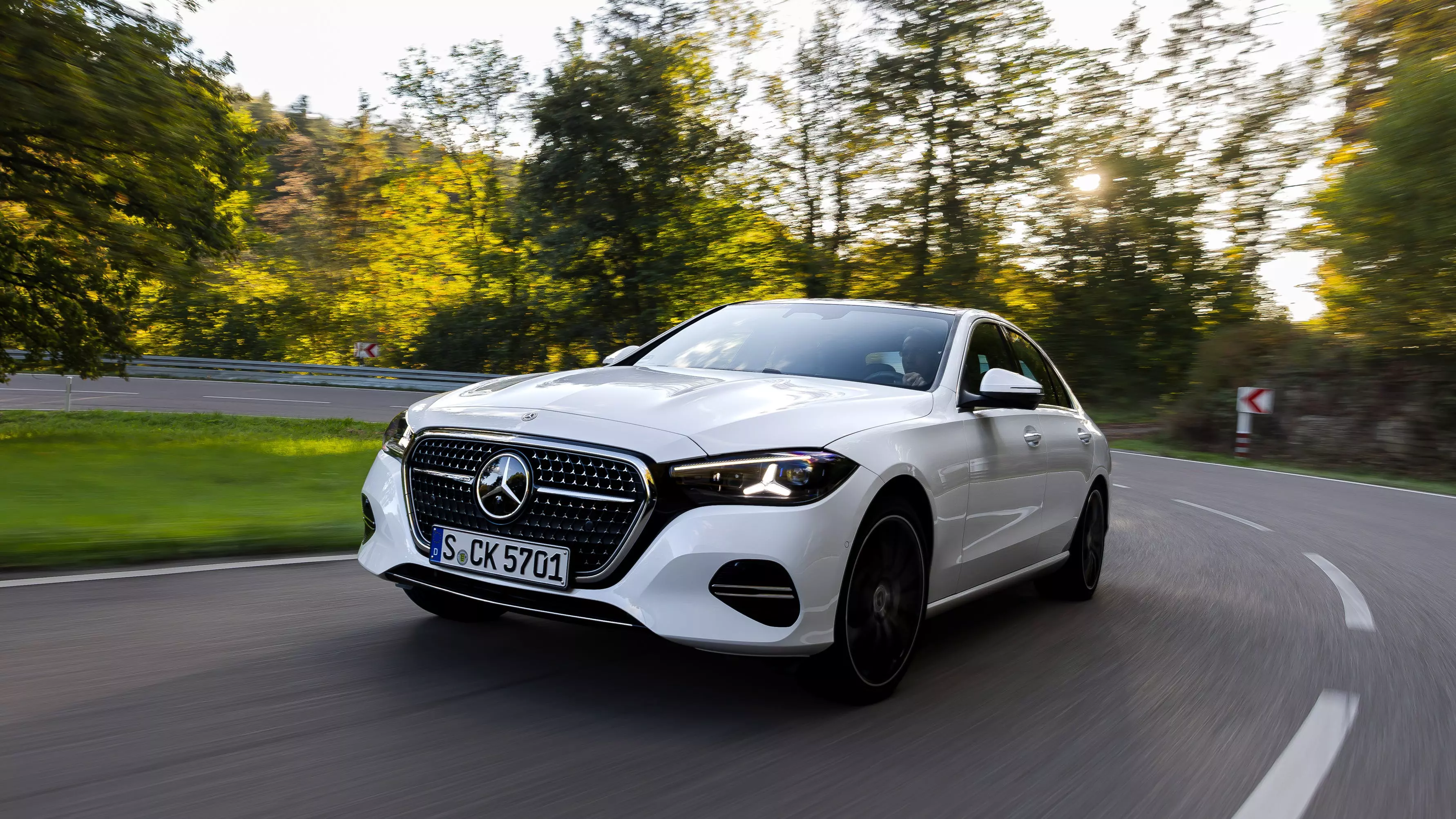 2027 Mercedes-Benz C350: A Detailed Look at the Redesigned Sedan