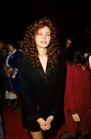 Julia Roberts' Hair Evolution: A Journey Through Iconic Styles