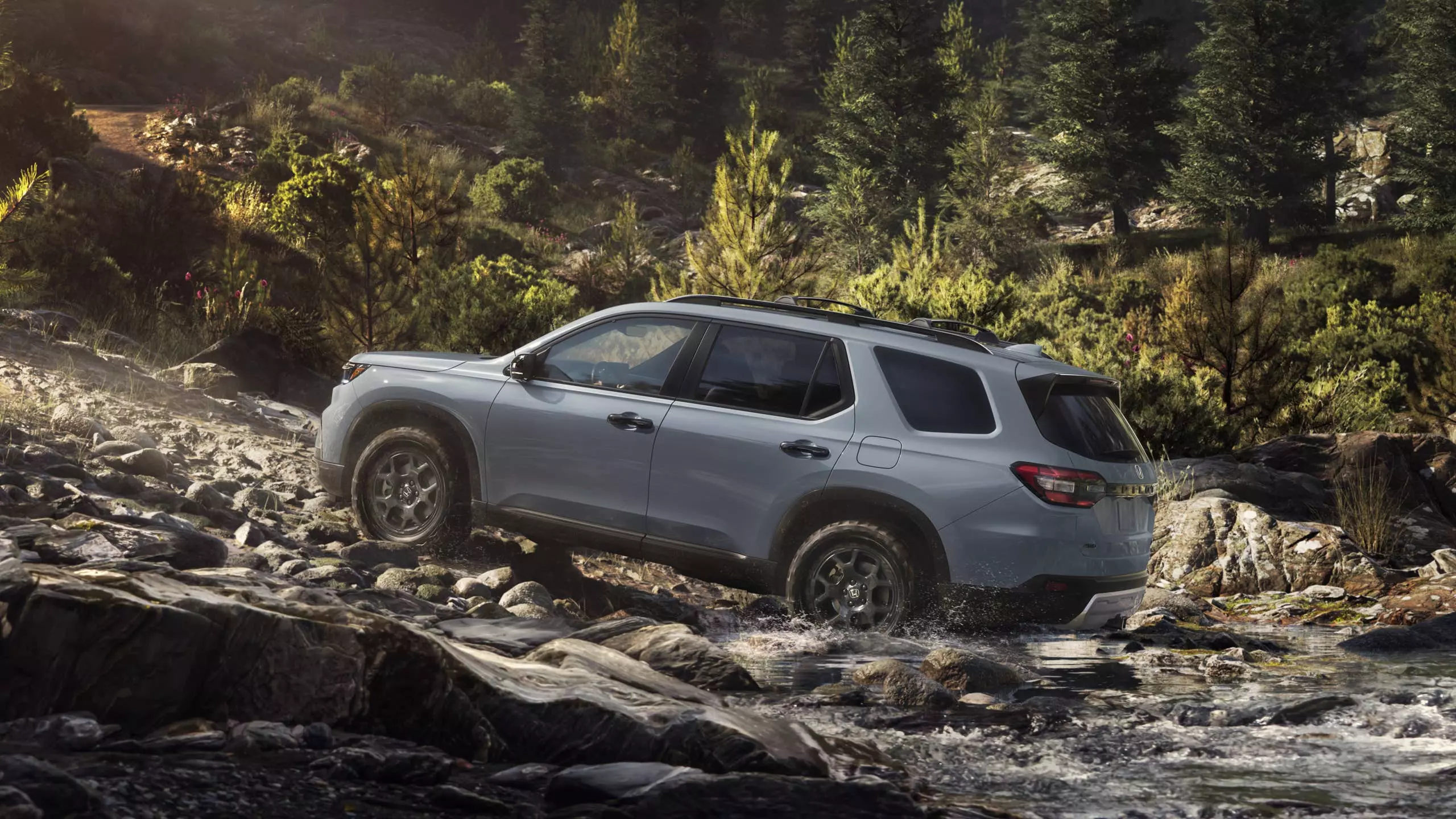 Three Family SUVs in Dire Need of Hybrid Powertrain Options