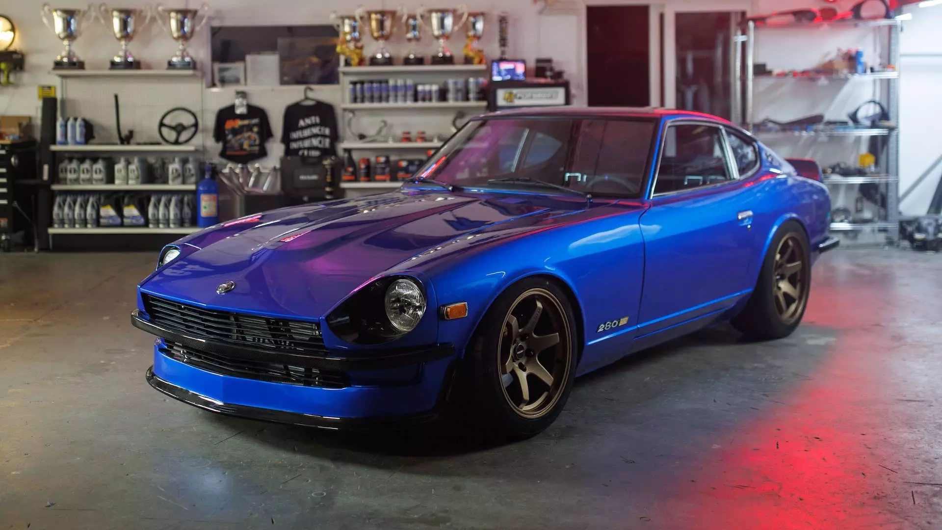 Nissan Revitalizes Classic Z with Twin-Turbo V6 and Carbon-Fiber Enhancements