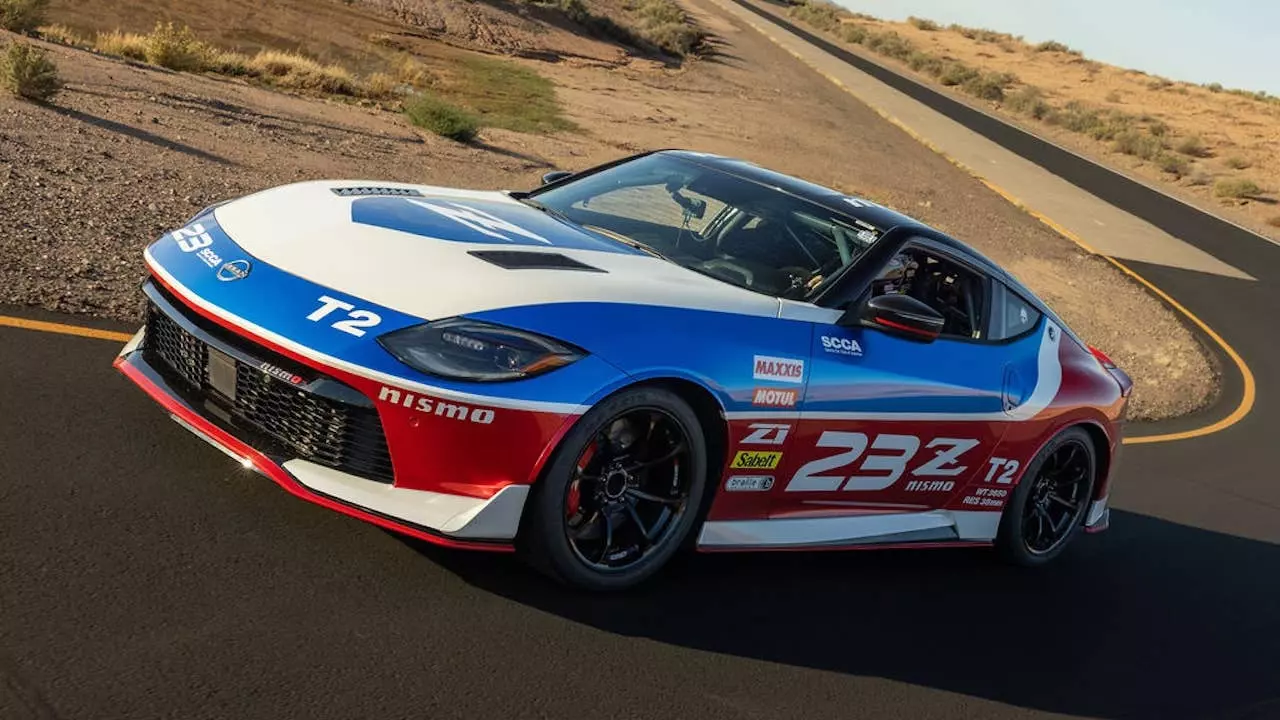 Nissan Employees Transform Z into After-Hours Race Car