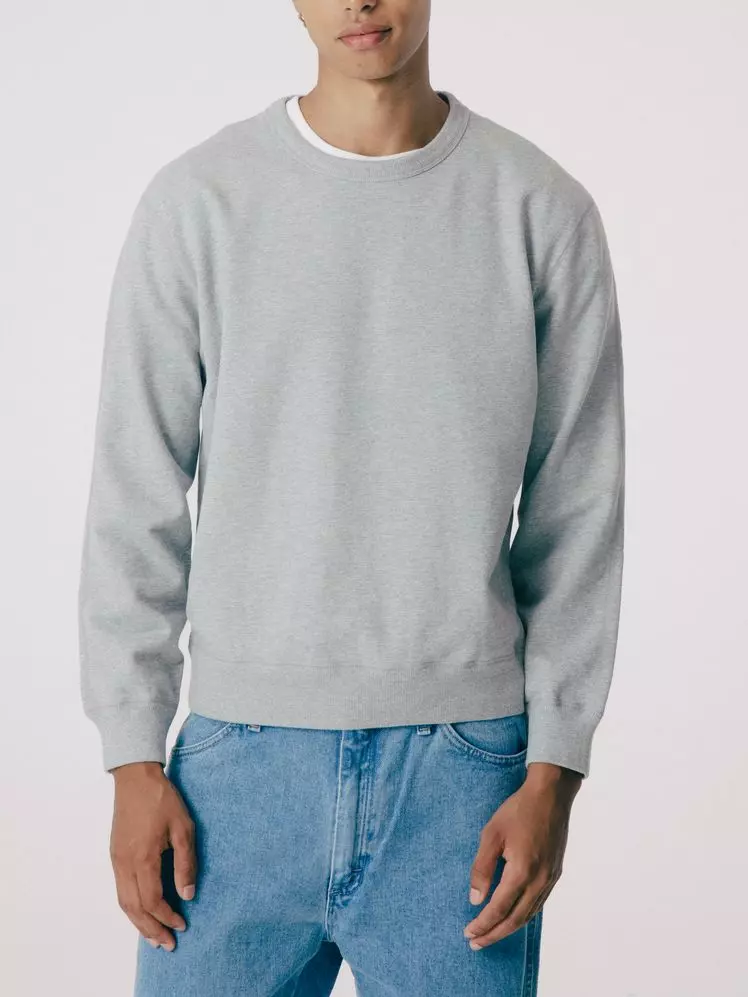The Ultimate Guide to Men's Crewneck Sweatshirts: Style, Comfort, and Durability
