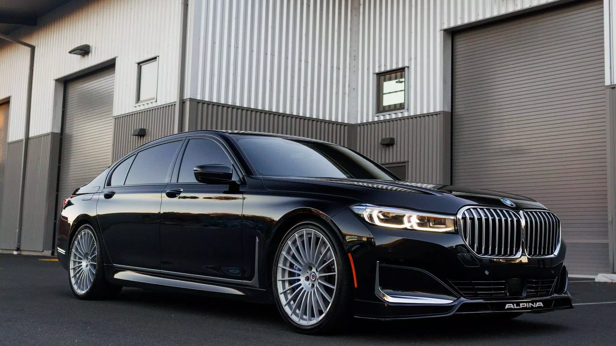 2021 BMW Alpina B7 xDrive: A Luxury Performance Sedan Evaluation