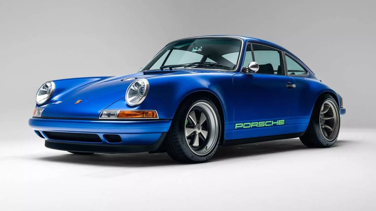 Singer Reimagined 1989 Porsche 911 Carrera 2 Coupe
