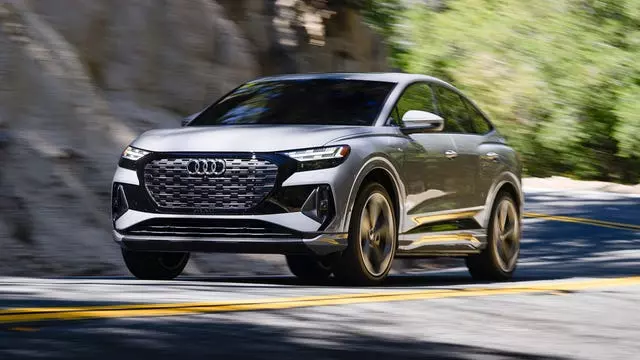 The Surge of EVs and Luxury Cars in the Used Vehicle Market