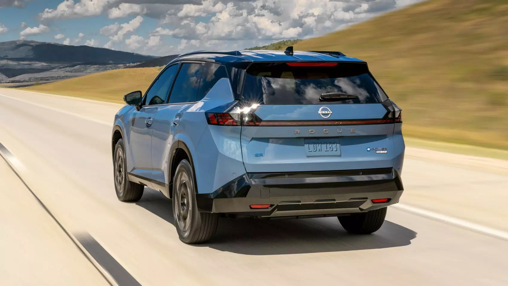 2027 Nissan Rogue Hybrid: A Formidable Contender in the Crossover Segment