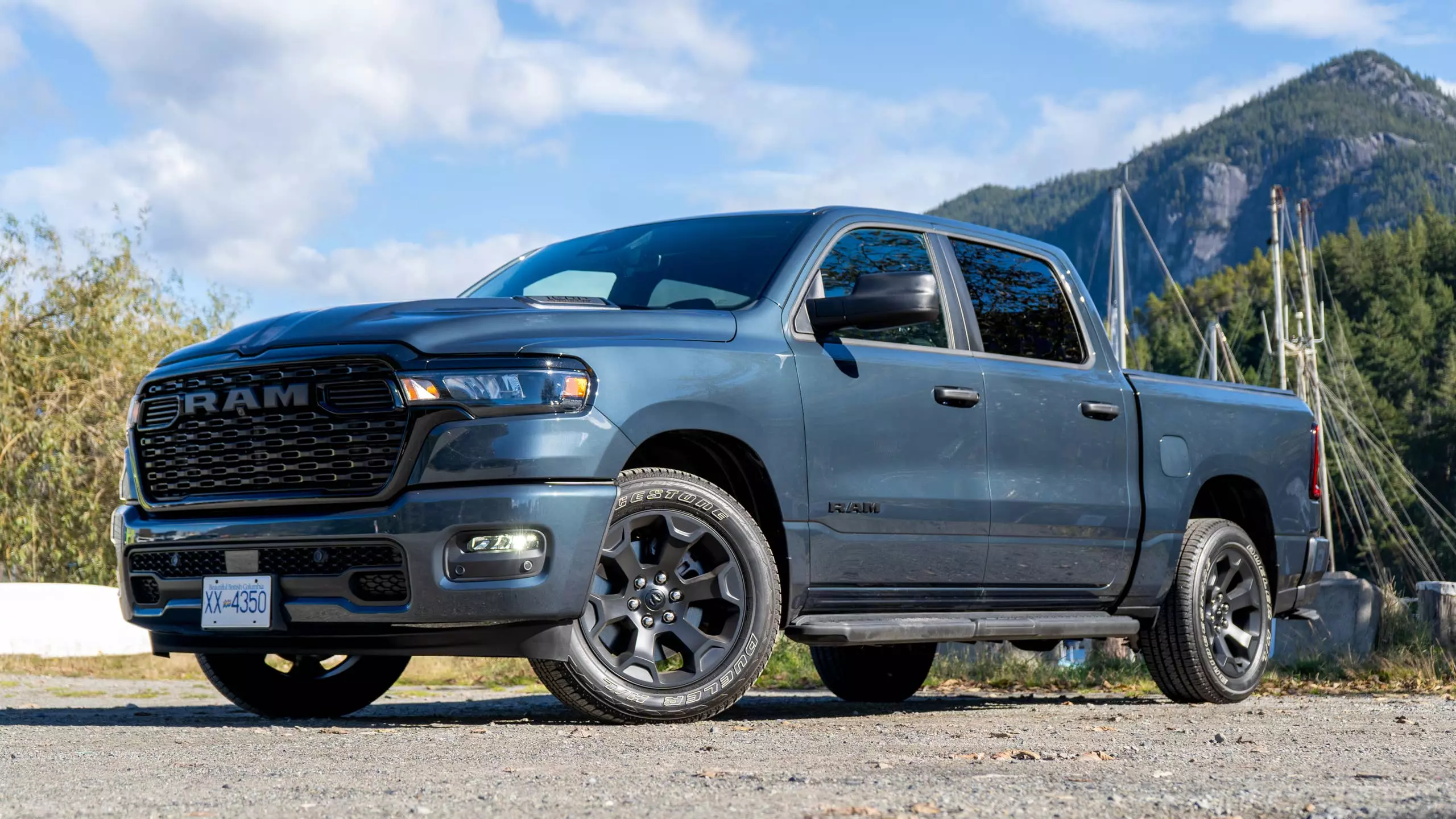 2026 RAM 1500 Black Express: Hurricane vs. Hemi, A Comprehensive Review