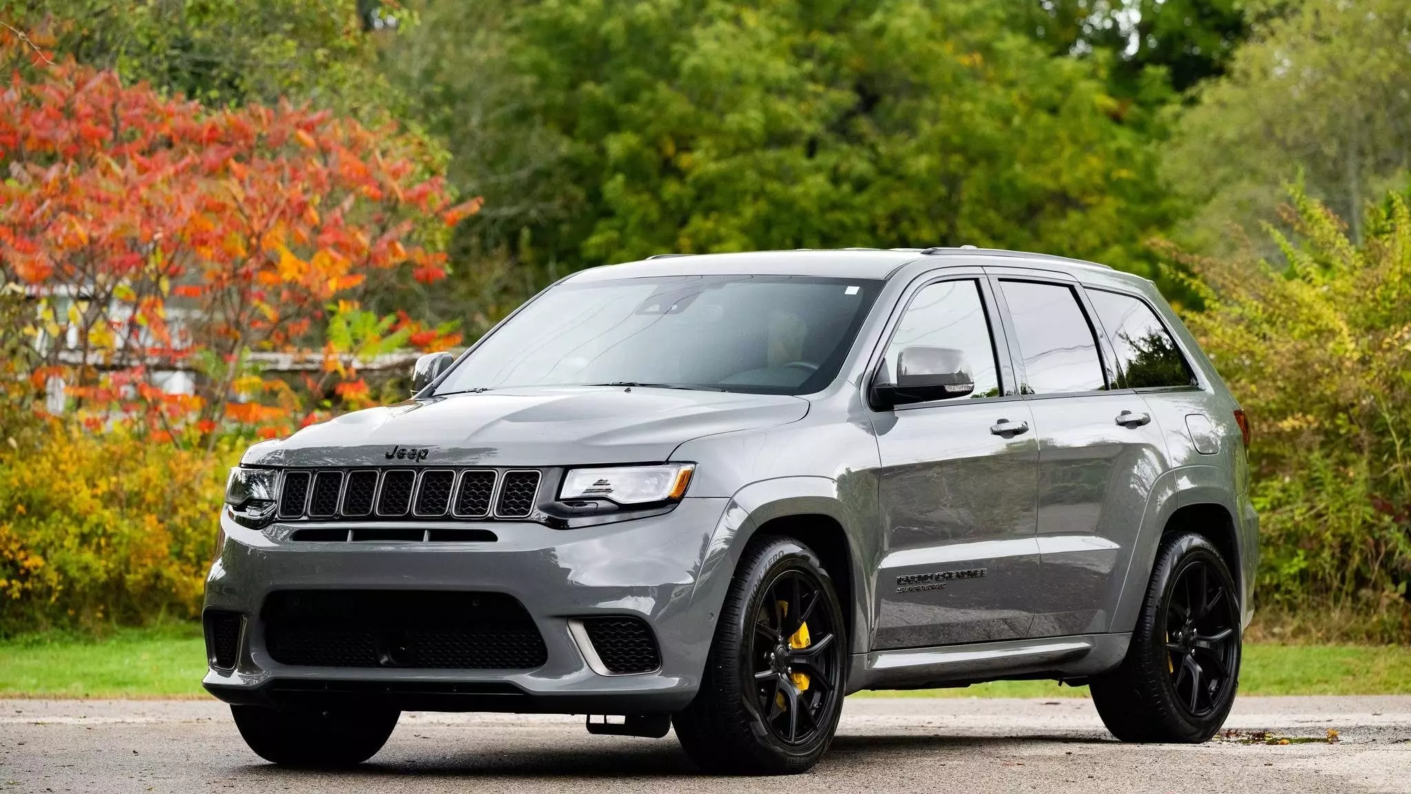 2021 Jeep Grand Cherokee Trackhawk: Power, Luxury, and Value